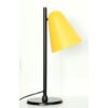 Capelo Sort bordlampe af genbrugsmetal med gul lampeskærm