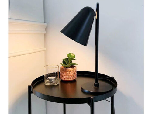 Capelo Sort bordlampe af genbrugsmetal