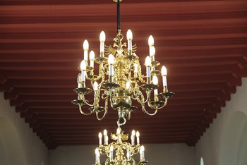 Holte Kirke belysning