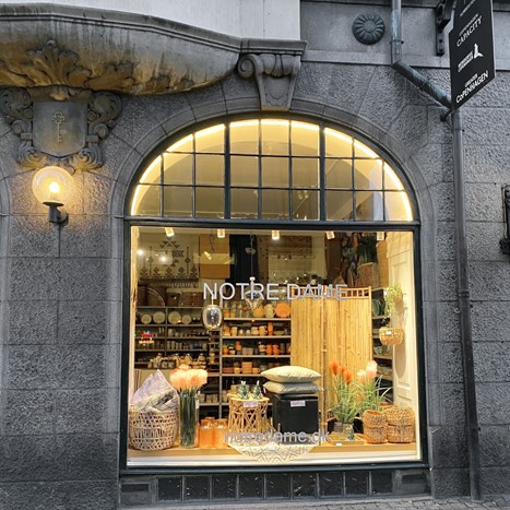 notre dame butik