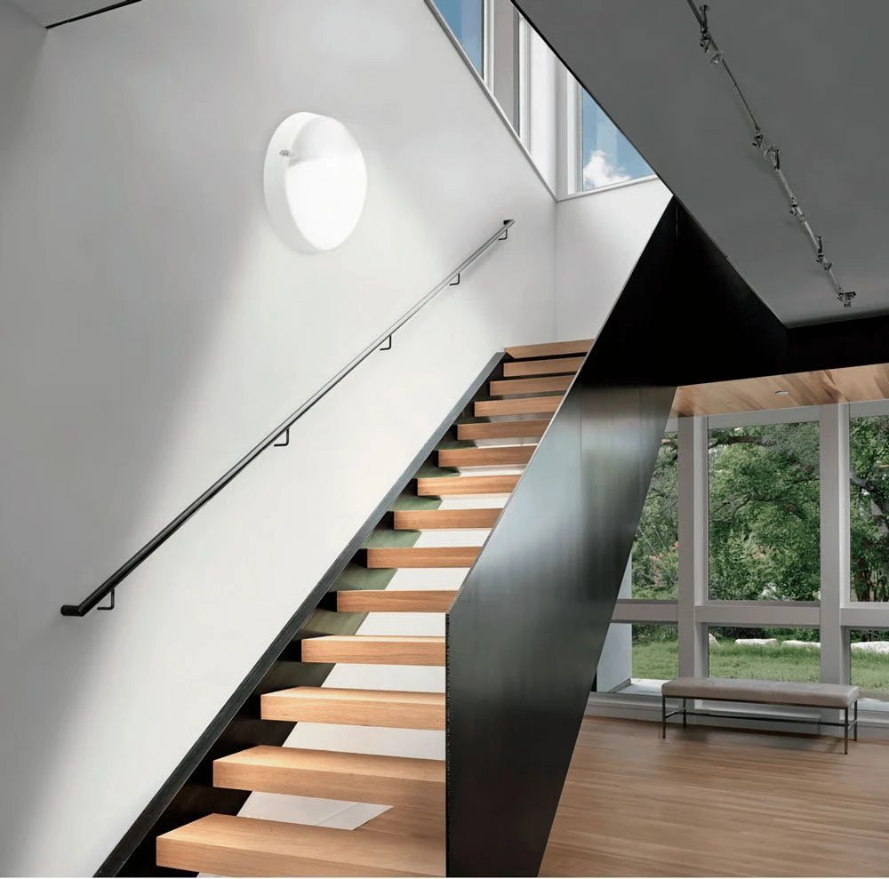 ALED Seattle GEN2 hvid LED-plafond monteret i trappeopgang