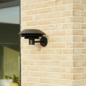 DL31 OUTDOOR vägglampa E27 matt svart